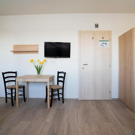 Apartmany Pokoj Zvolen Buitenkant foto