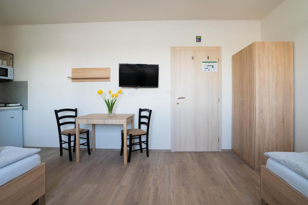 Apartmany Pokoj Zvolen Buitenkant foto